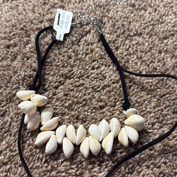 Free People Katie Leather Cowrie Shell Necklace - Picture 4 of 4